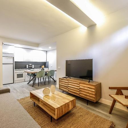 Apartamentos Reformados En Arturo Soria Madrid Esterno foto