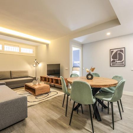 Apartamentos Reformados En Arturo Soria Madrid Esterno foto