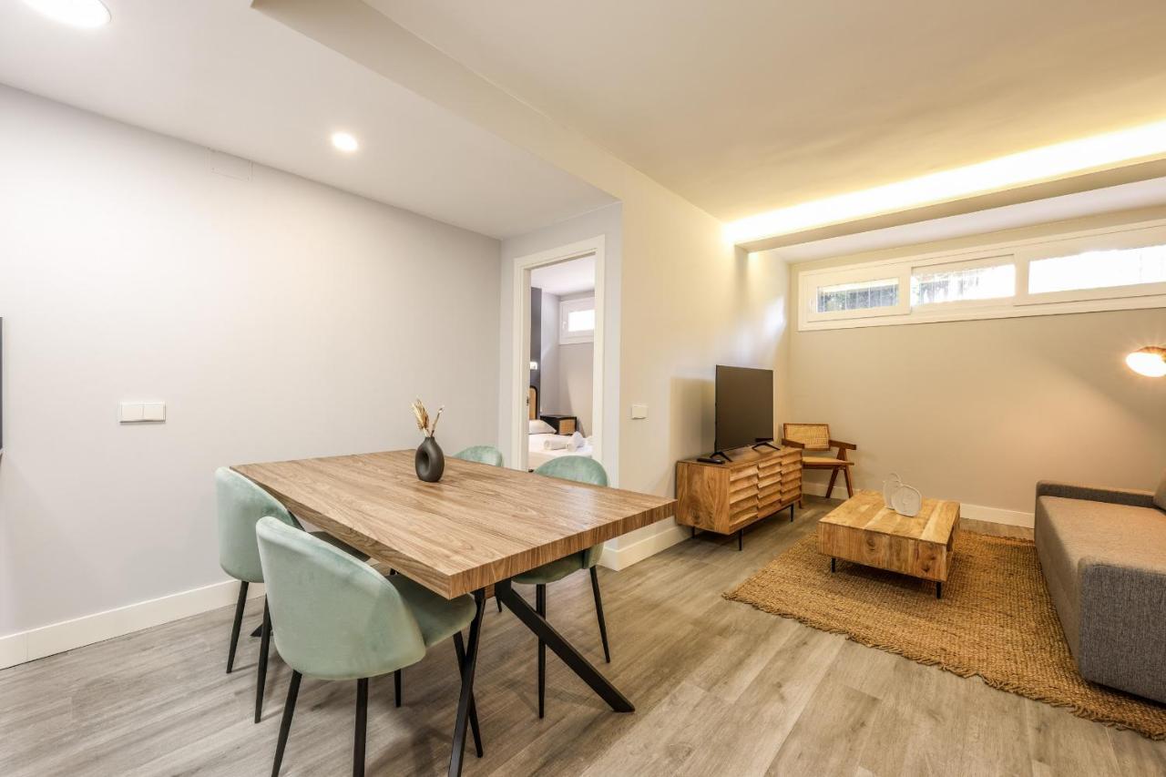 Apartamentos Reformados En Arturo Soria Madrid Esterno foto