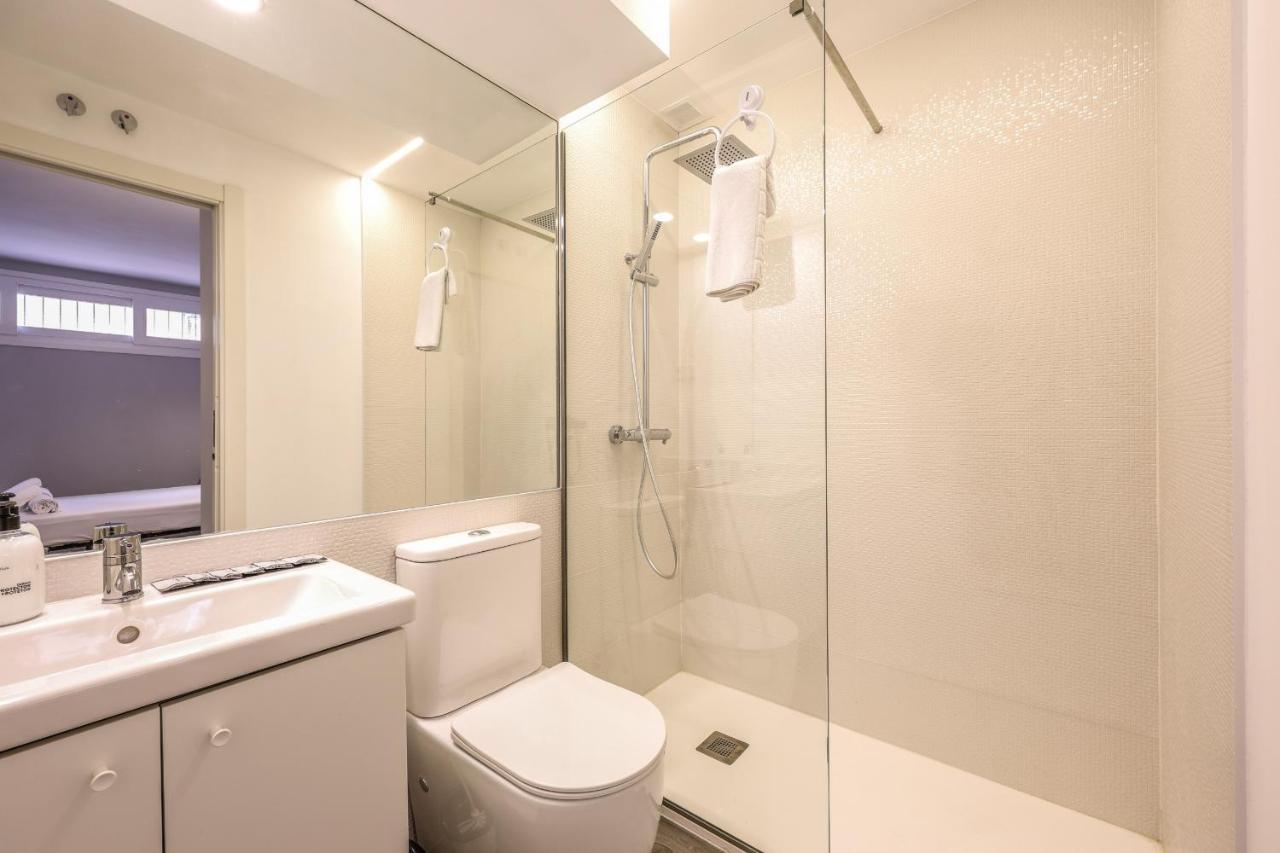 Apartamentos Reformados En Arturo Soria Madrid Esterno foto